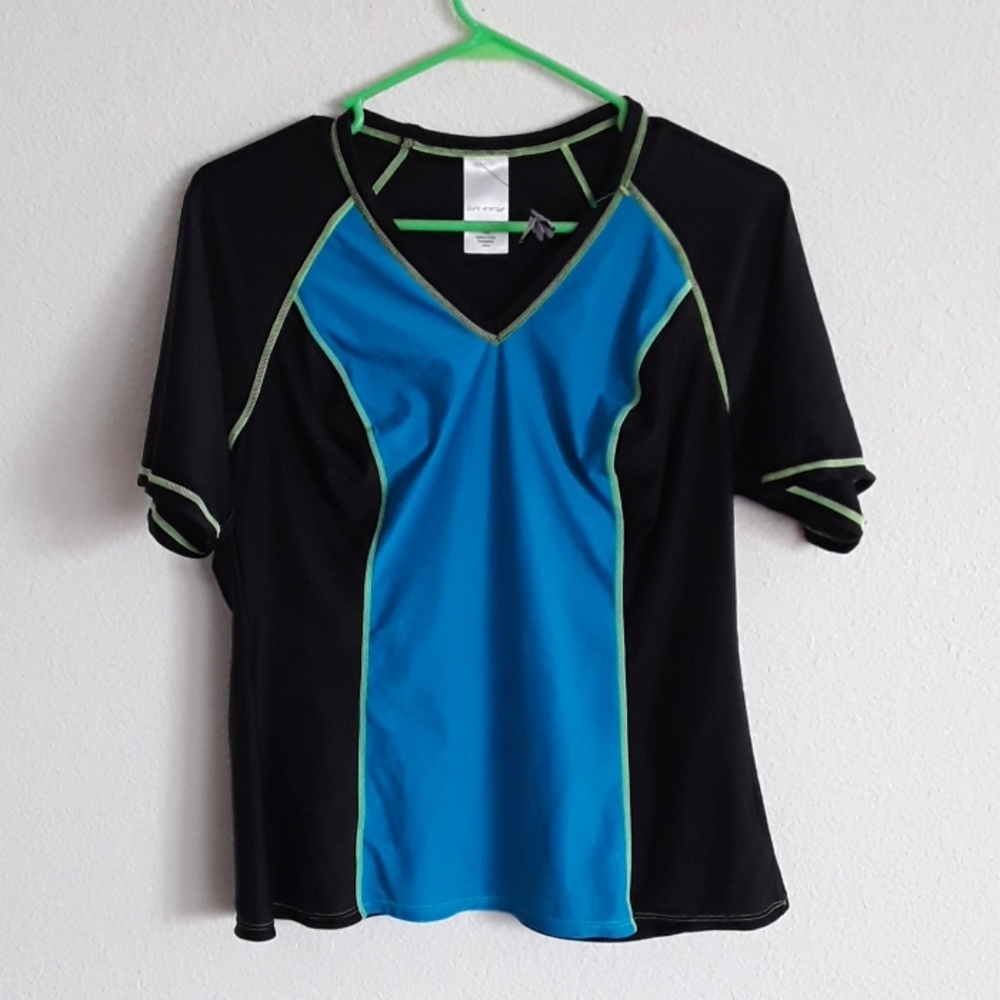 Pure Energy: Workout, Athletic shirt.